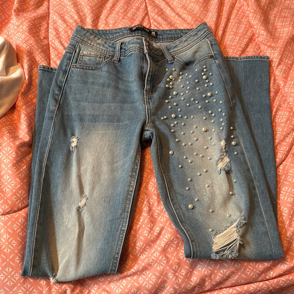 Jeans with pearls
